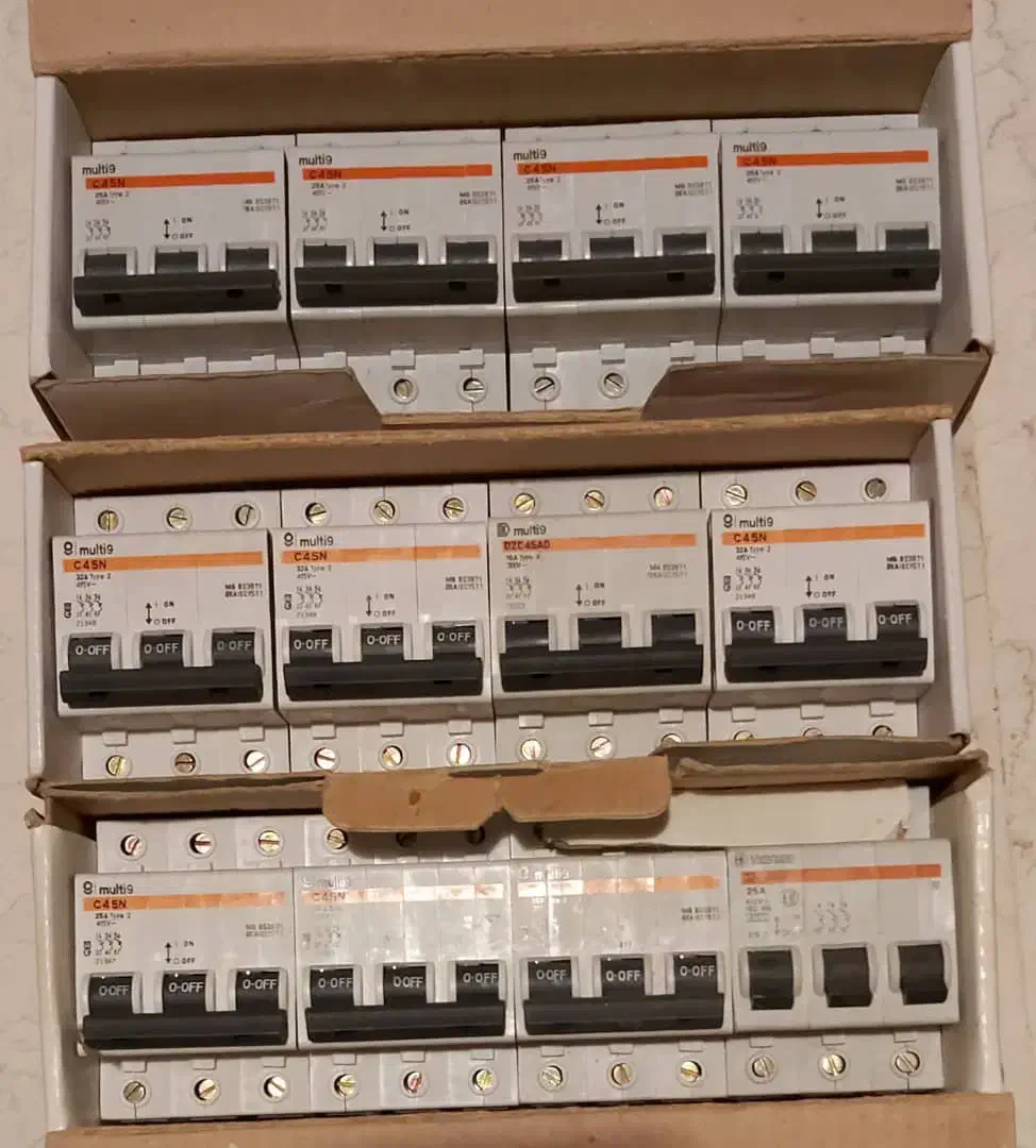 دنیای الکتریک خرید کنتاکتور کلید مینیاتورسالم خراب|مصالح و تجهیزات ساختمان|تهران, الهیه|دیوار