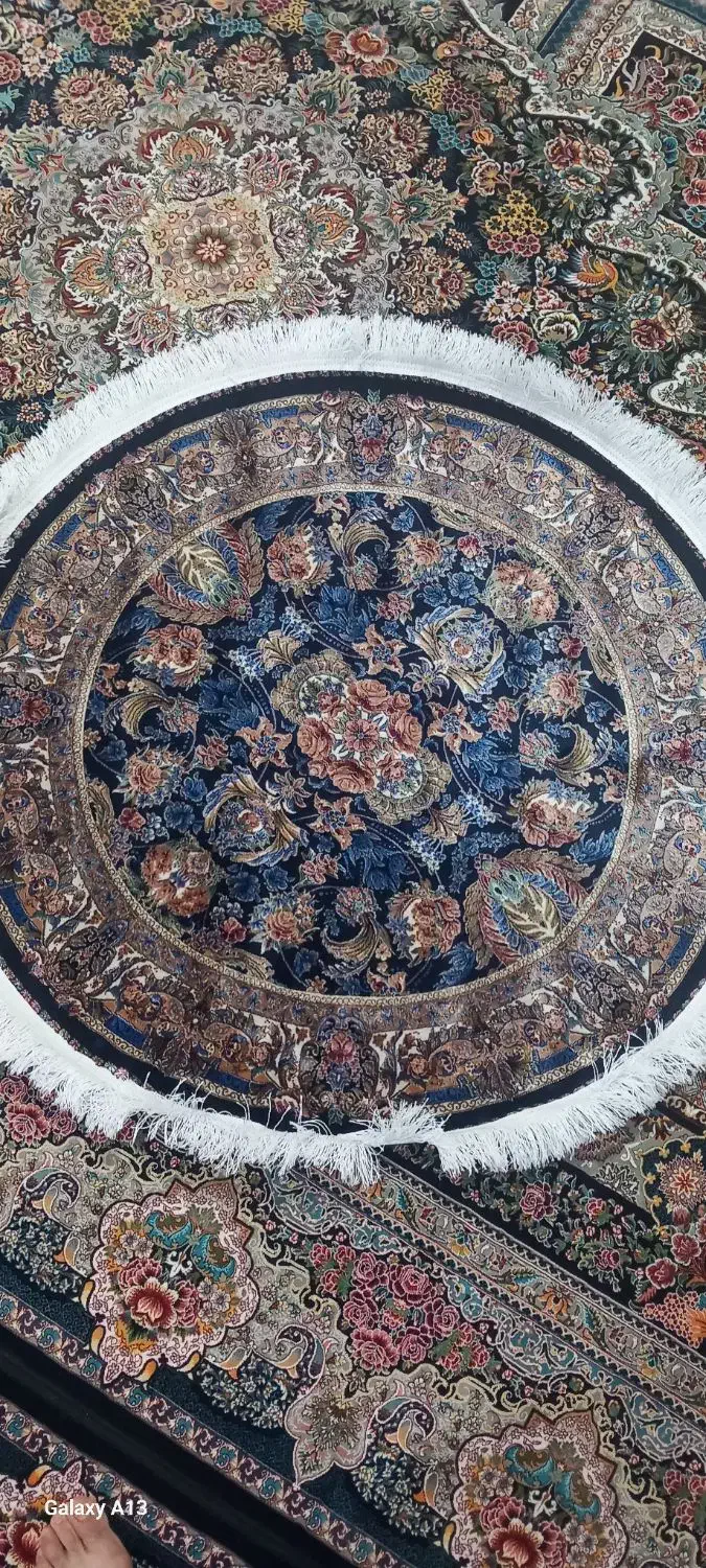 فرش گرد دست بافت گونه ابریشم ماشینی|فرش|قدس, شهر‌قدس|دیوار