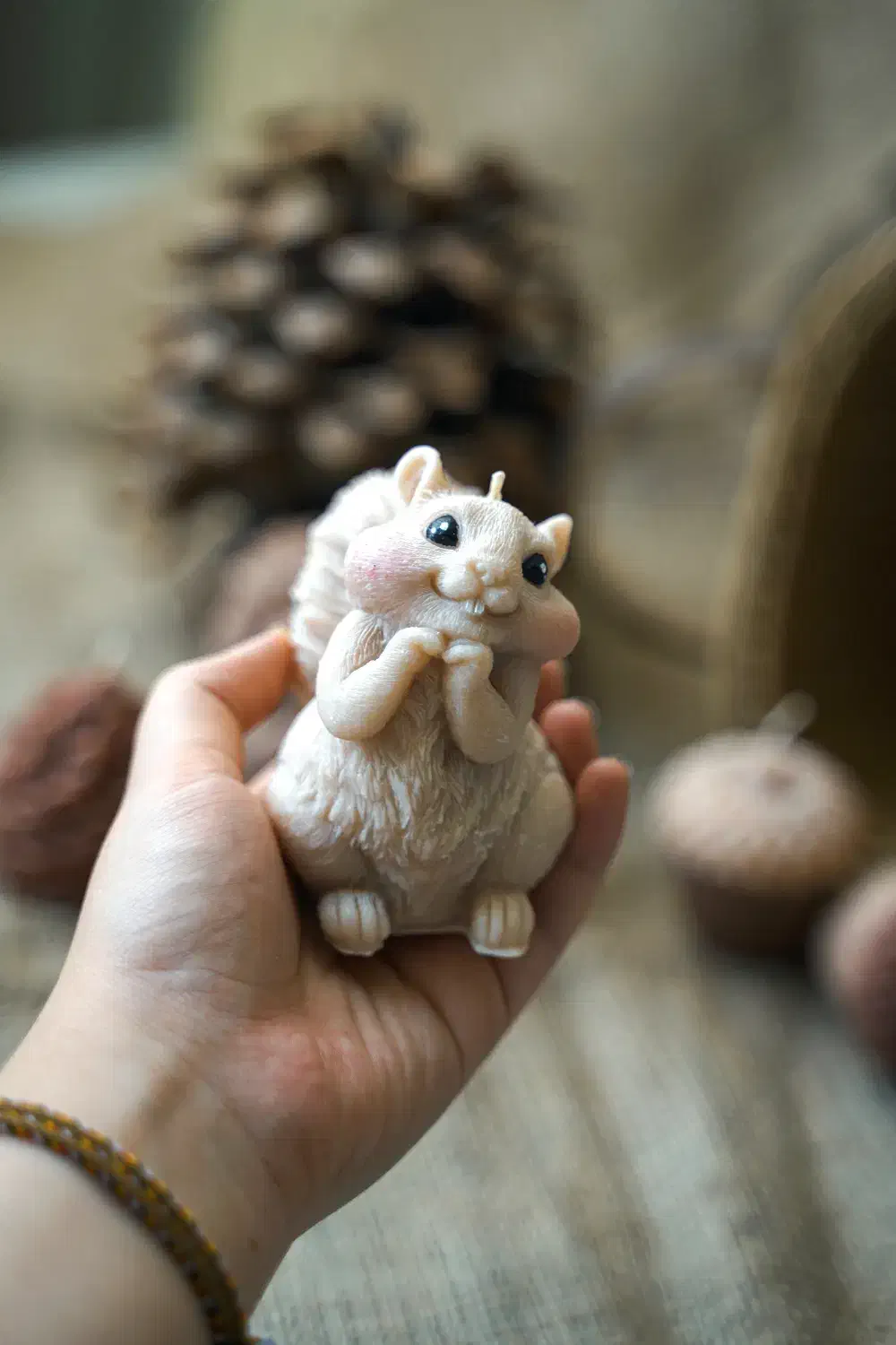 شمع تزئینی سنجاب،بلوط،کاج|صنایع دستی و سایر لوازم تزئینی|کرج, حصارک بالا|دیوار