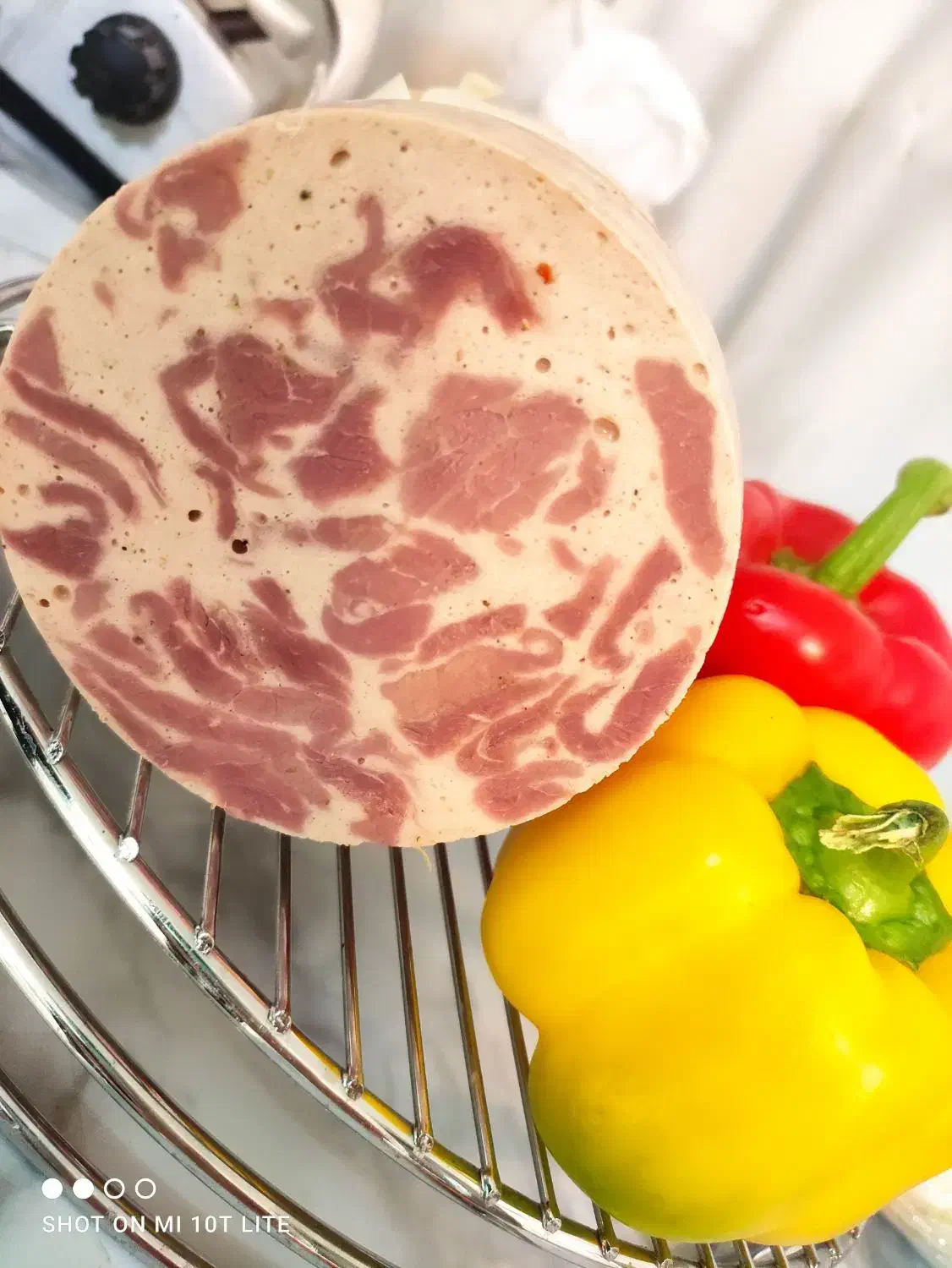 سوسیس و کالباس نامیک|خوردنی و آشامیدنی|اصفهان, پروین|دیوار