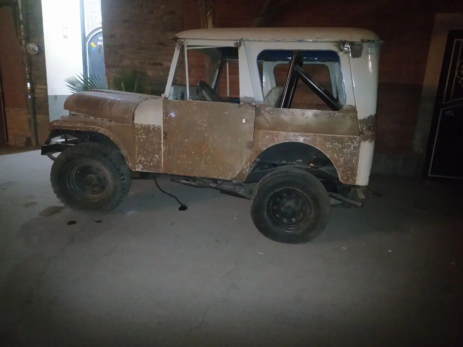 جیپ مدل ۶۹ موتور میتسوبیشی|خودرو کلاسیک|کرمان, |دیوار