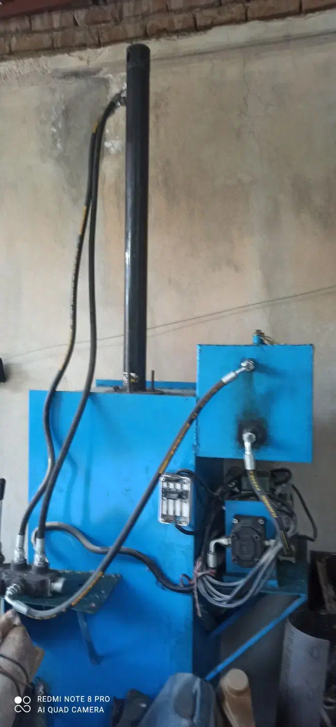 دستگاه کاغذ خرد کن و پرس|ماشینآلات صنعتی|ارومیه, |دیوار