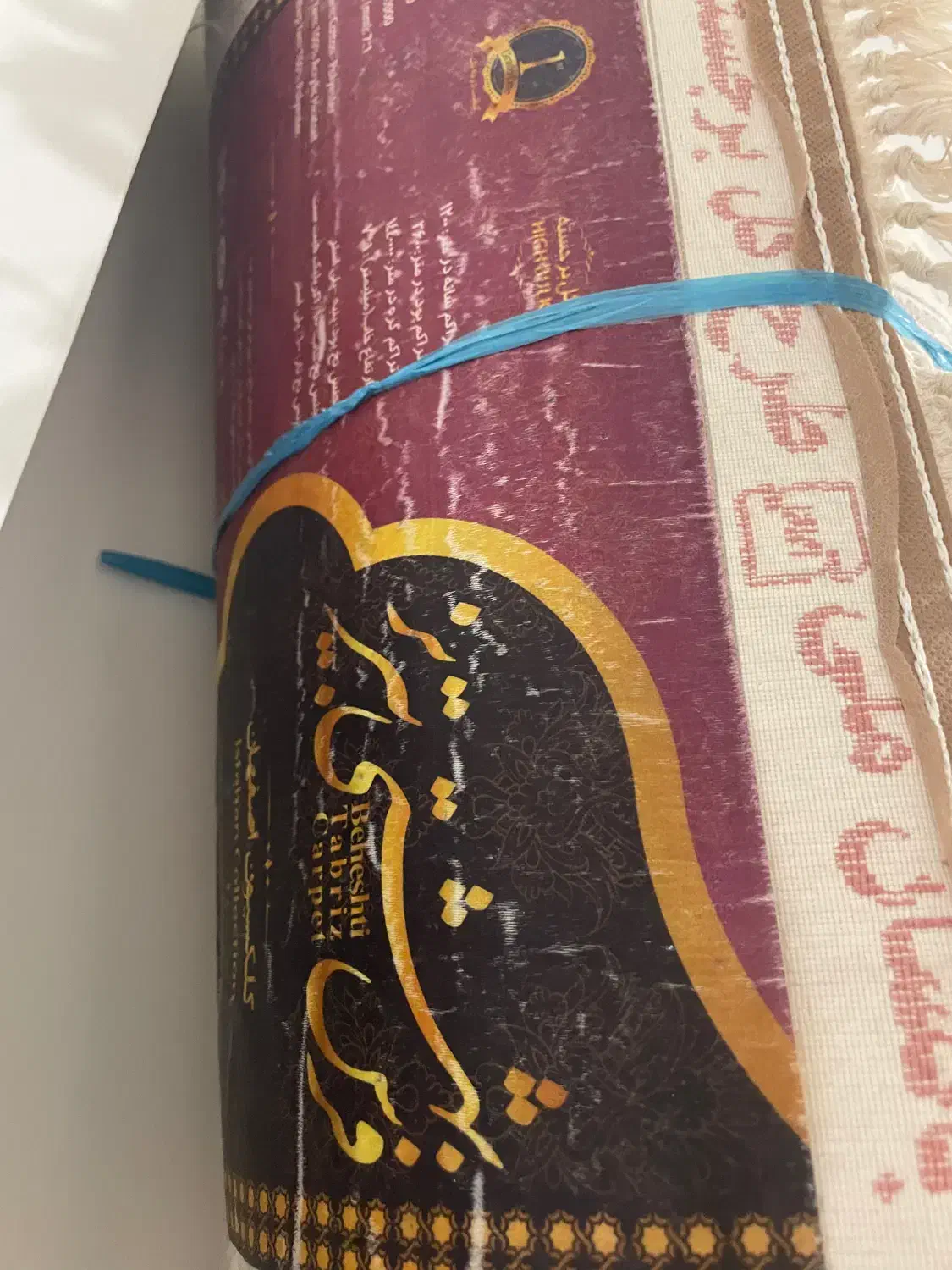 قالی طرح افشان نو|فرش|شاهین‌شهر, شهرک میلاد|دیوار