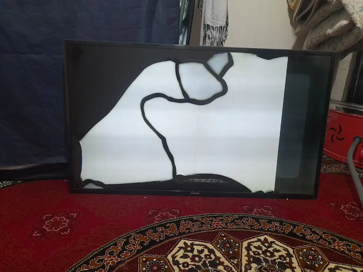 میز ال ای دی و تلویزیون شکسته سامسونگ|تلویزیون و پروژکتور|کوهدشت, |دیوار