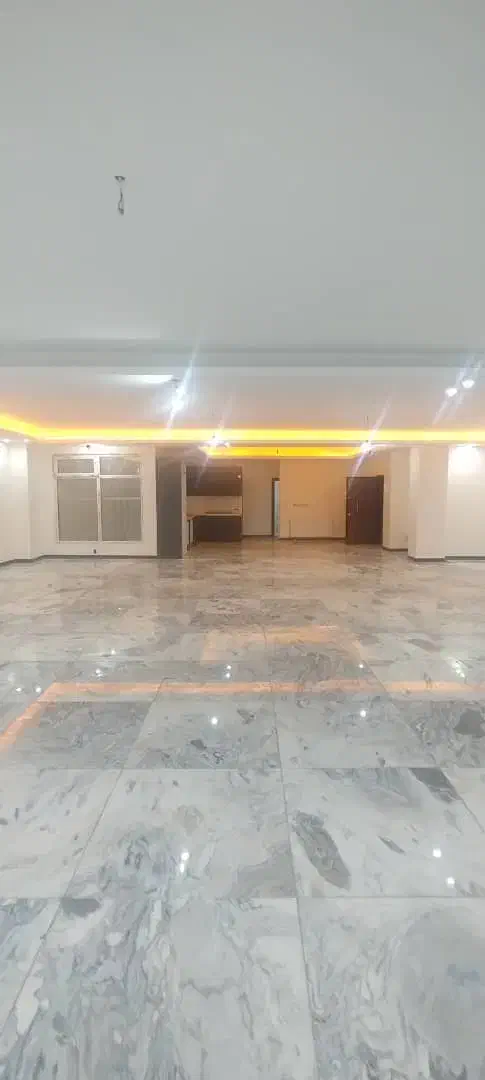 ۱۱۰۰ متر مستغلات، رهن و اجاره در بلوار کشاورز|اجارهٔ دفتر کار، اتاق اداری، مطب|تهران, بلوار کشاورز|دیوار