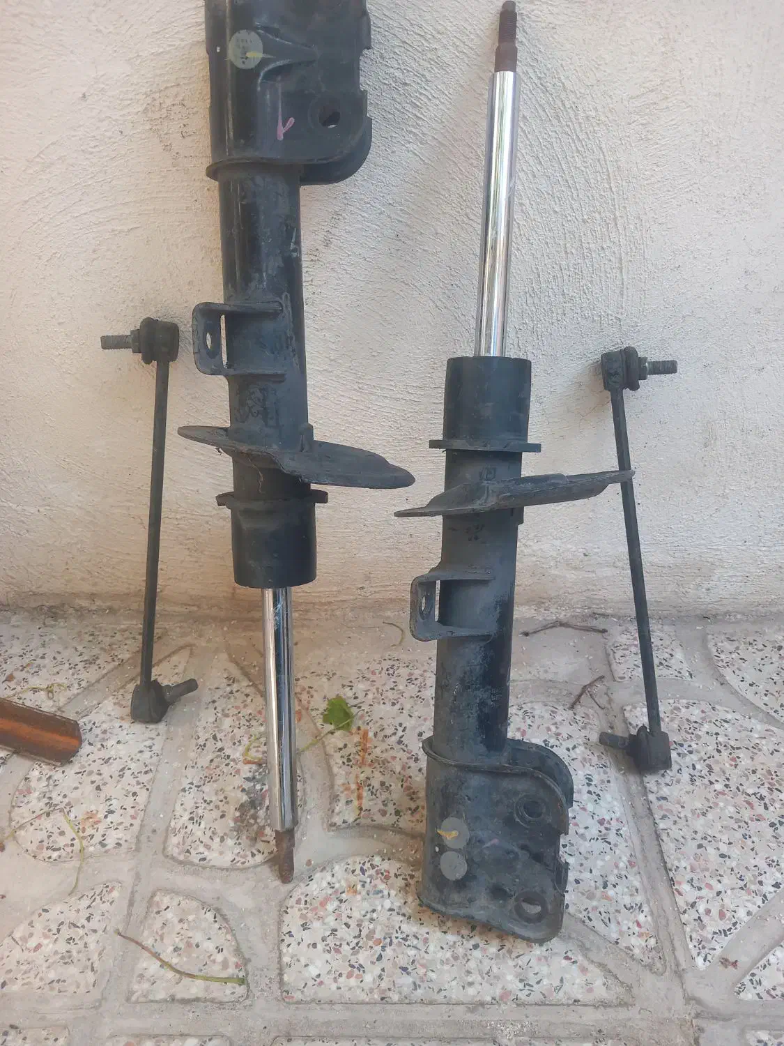 کمک فنر سانتافه|قطعات یدکی و لوازم جانبی|تهران, شهرک ولیعصر شمالی|دیوار