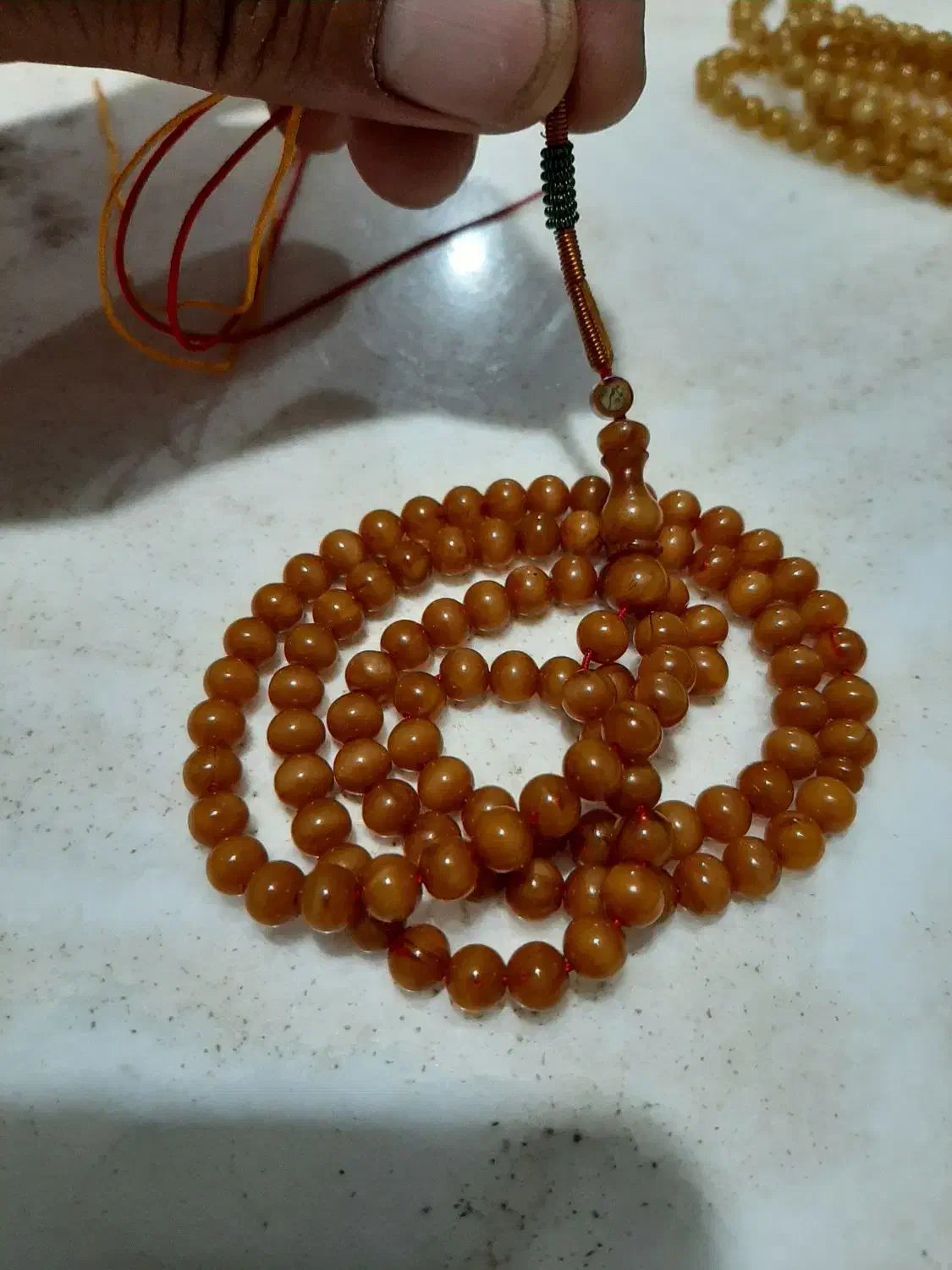 سه عدد تسبیح کهربای ناصر بهمنی|جواهرات|کرمانشاه, |دیوار