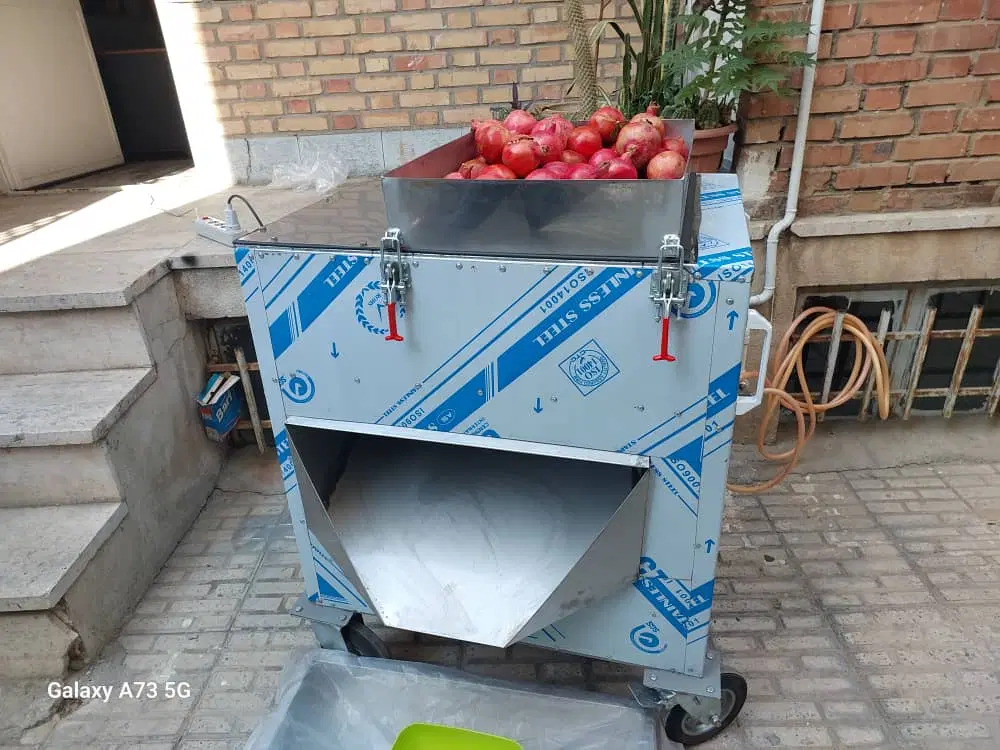 شفاف،بدون تلخی،با دستگاه آب انارگیری و دون کن|ماشینآلات صنعتی|تهران, ونک|دیوار