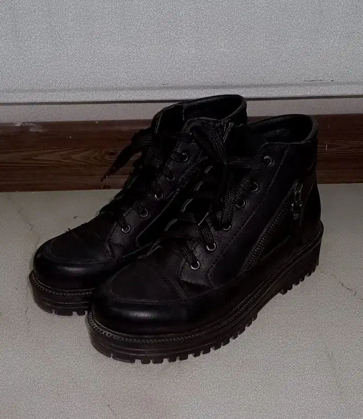 نیم بوت|کیف، کفش، کمربند|سنندج, |دیوار