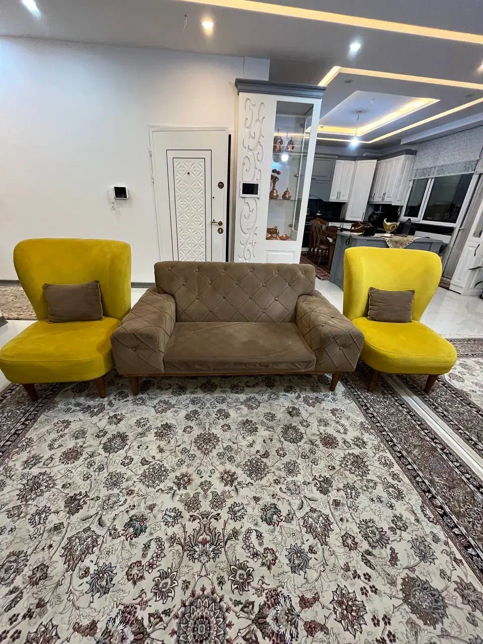 سرویس ۵نفره|مبلمان اداری|مشهد, چهارچشمه|دیوار