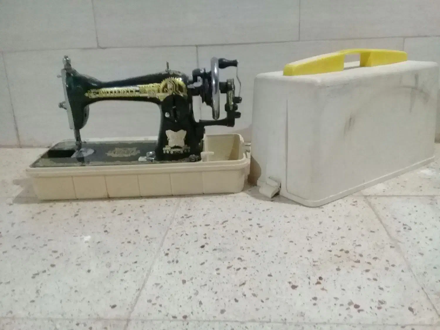 چرخ خیاطی|چرخ خیاطی و ریسندگی|اردل, |دیوار