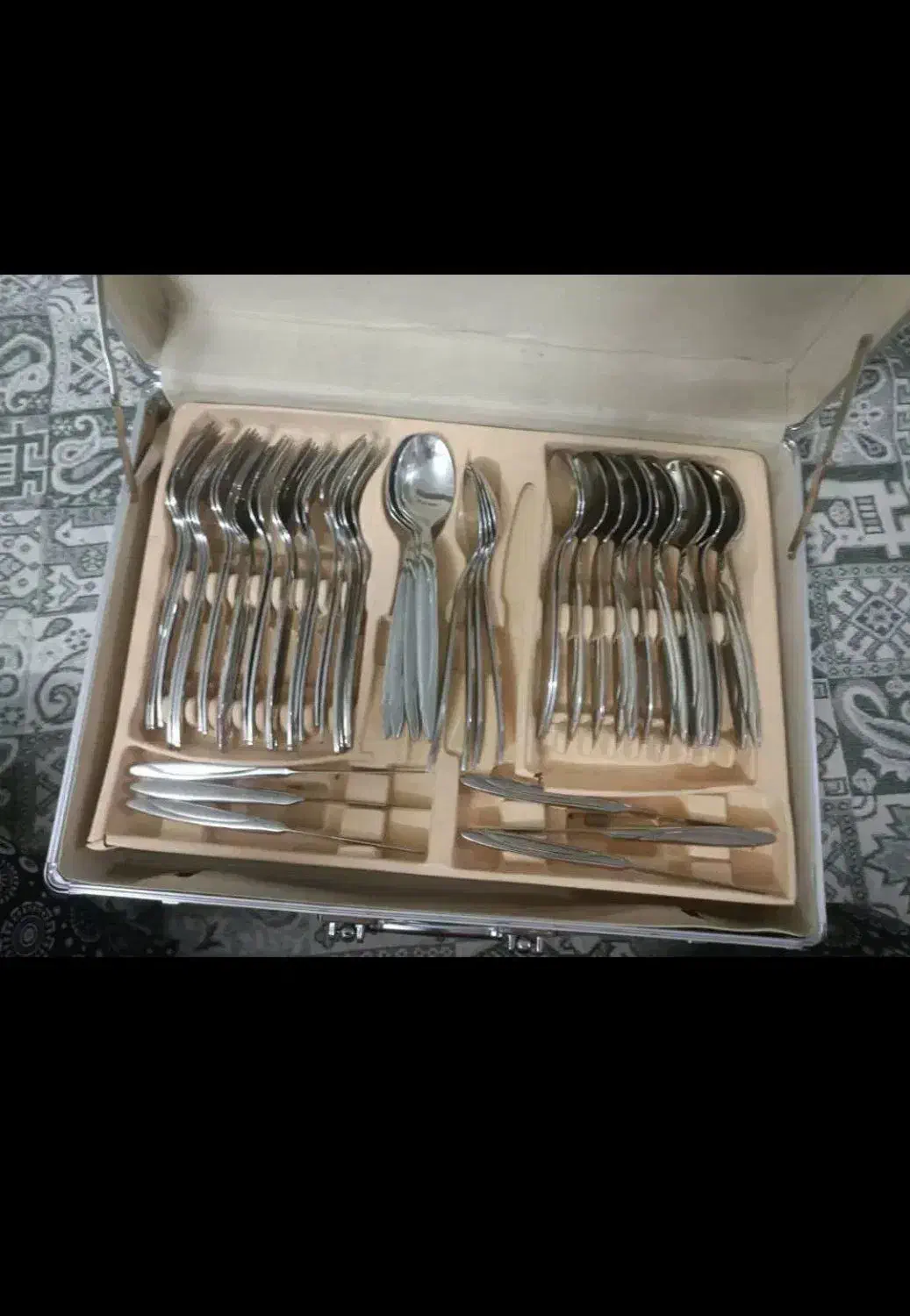 سرویس قاشق چنگال|ظروف سرو و پذیرایی|زرندیه, |دیوار