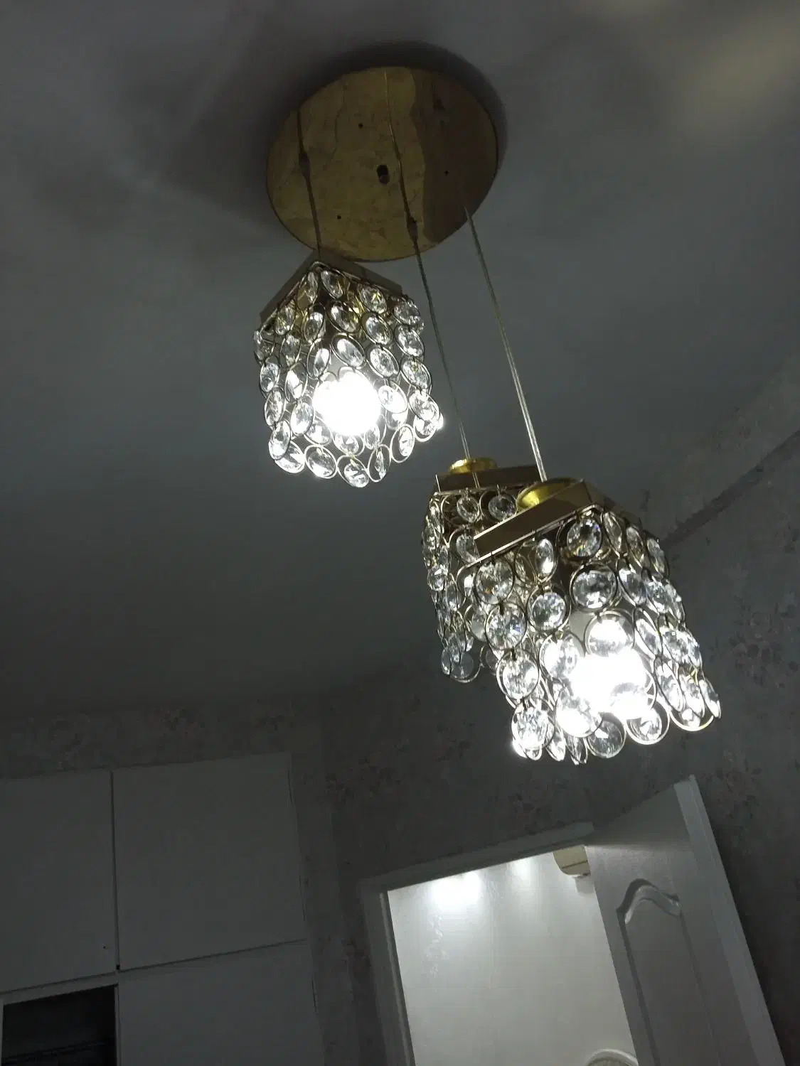 لوستر|لوستر و چراغ آویز|کرج, باغستان|دیوار