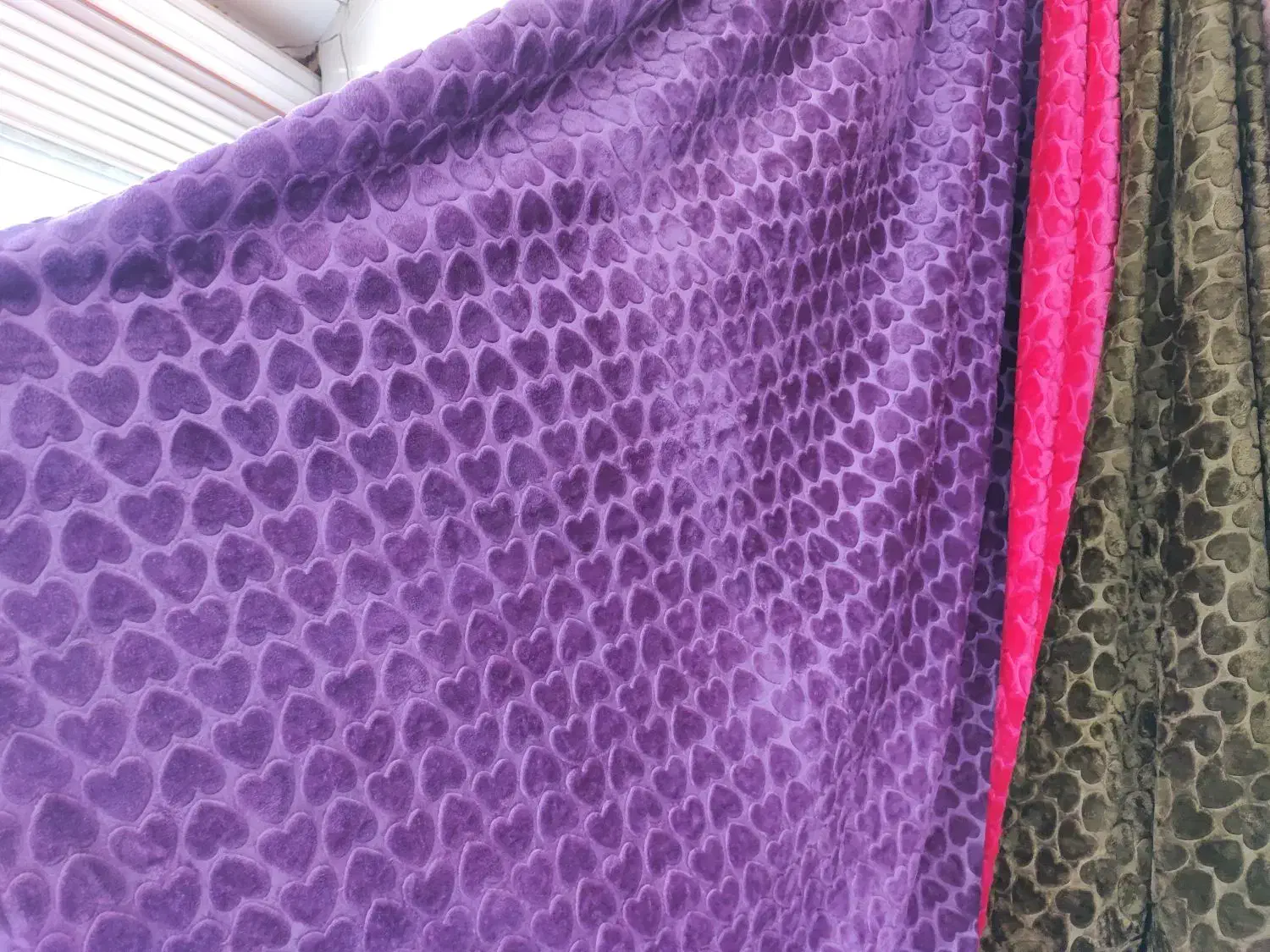 پخش عمده پتو لیلیان ، نرمینه ،مسافرتی با کف قیمت|رختخواب، بالش، پتو|خرم‌آباد, |دیوار