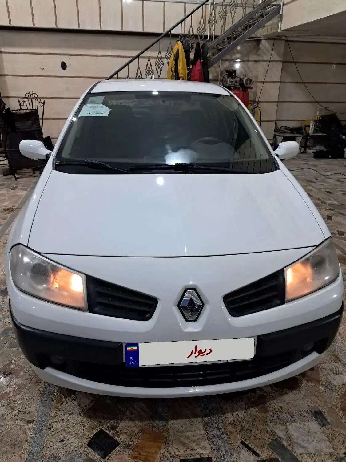 مگان ۱۶۰۰عتیقه|خودرو سواری و وانت|اردبیل, |دیوار