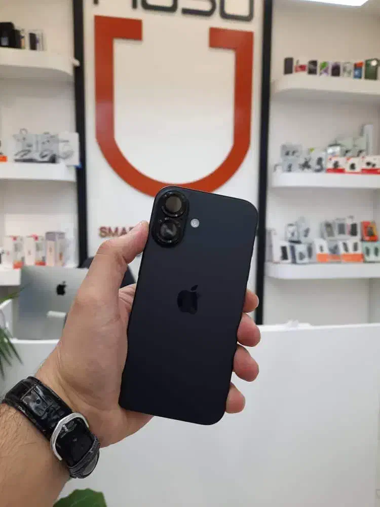 آیفون 16 نرمال مشکی باتری100 با ریجستری|موبایل|اصفهان, باغ نگاره|دیوار