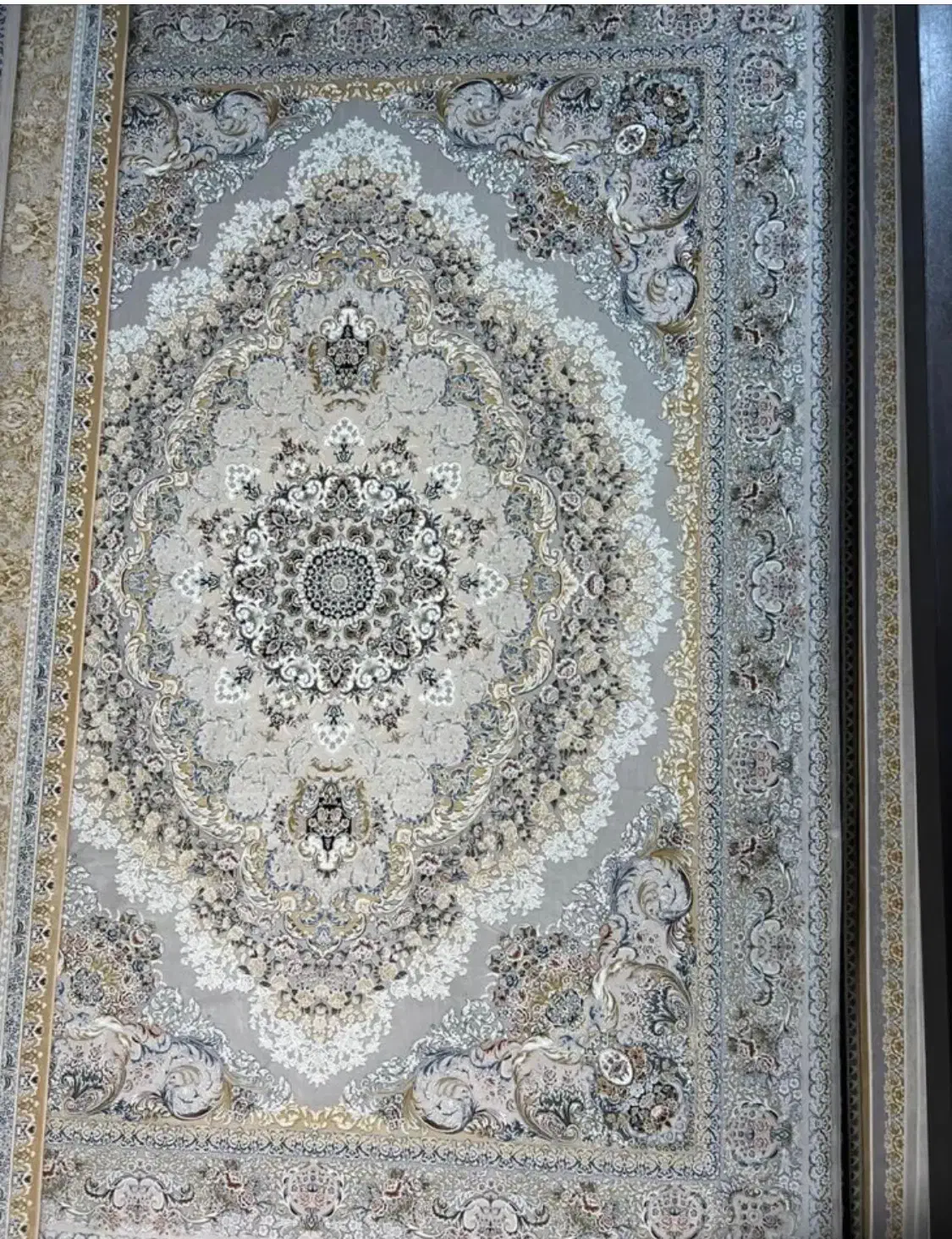 ۱۲۰۰ شانه های قیمت فوق العاده مجموعه آذر فرش|فرش|ارومیه, |دیوار