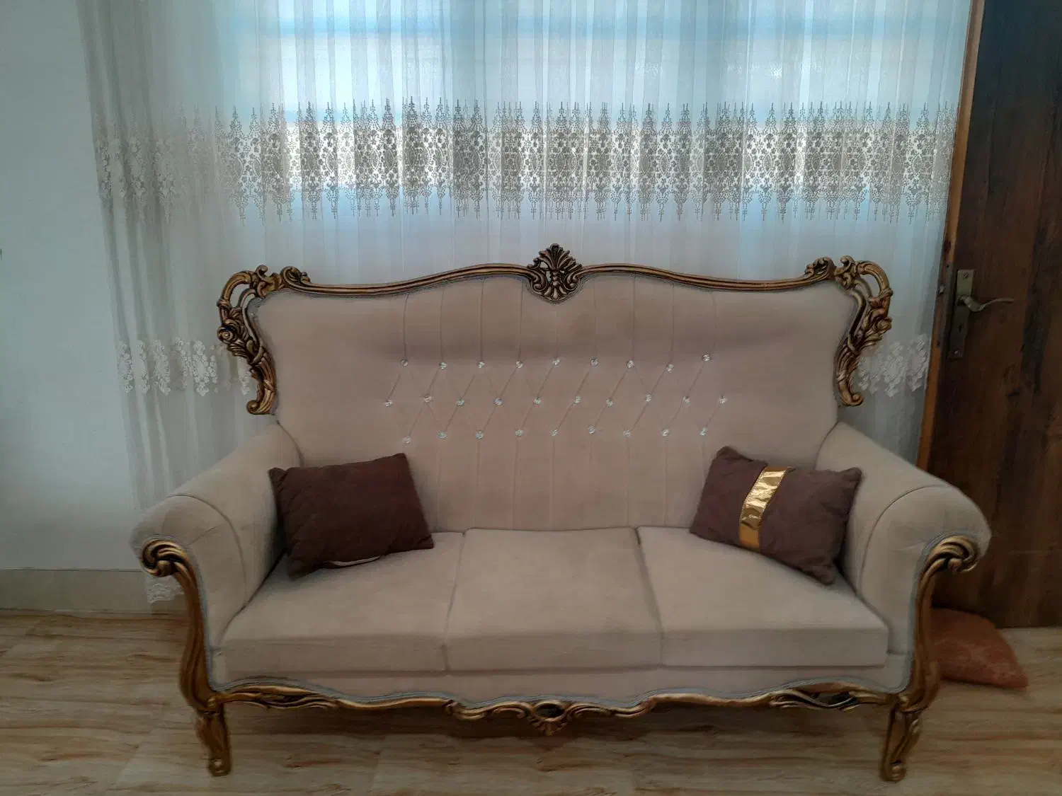 مبل ۷نفره درحد|مبلمان خانگی و میز عسلی|خنجین, |دیوار