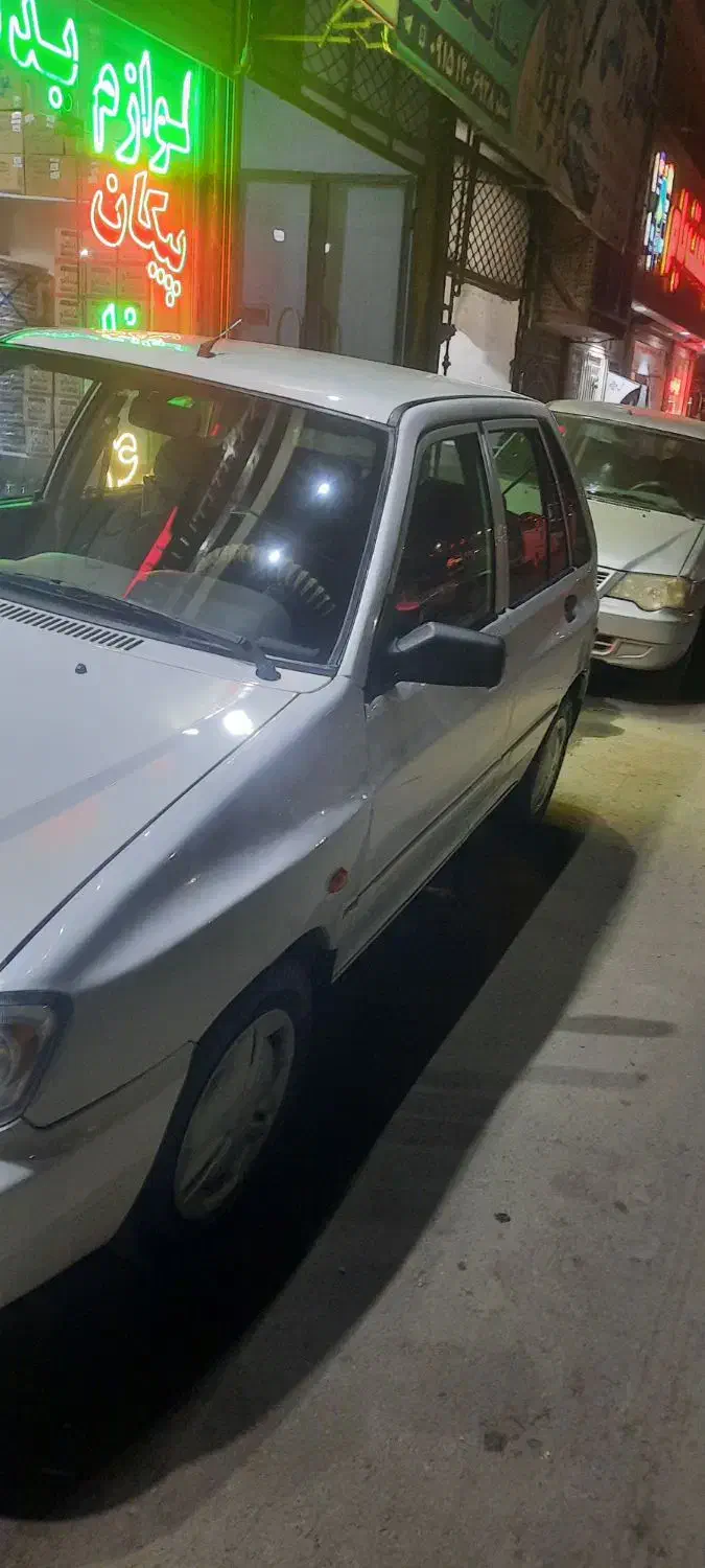 ۱۱۱مدل ۹۴ مرتب تمیز یور ۴|خودرو سواری و وانت|مشهد, صداقیه|دیوار