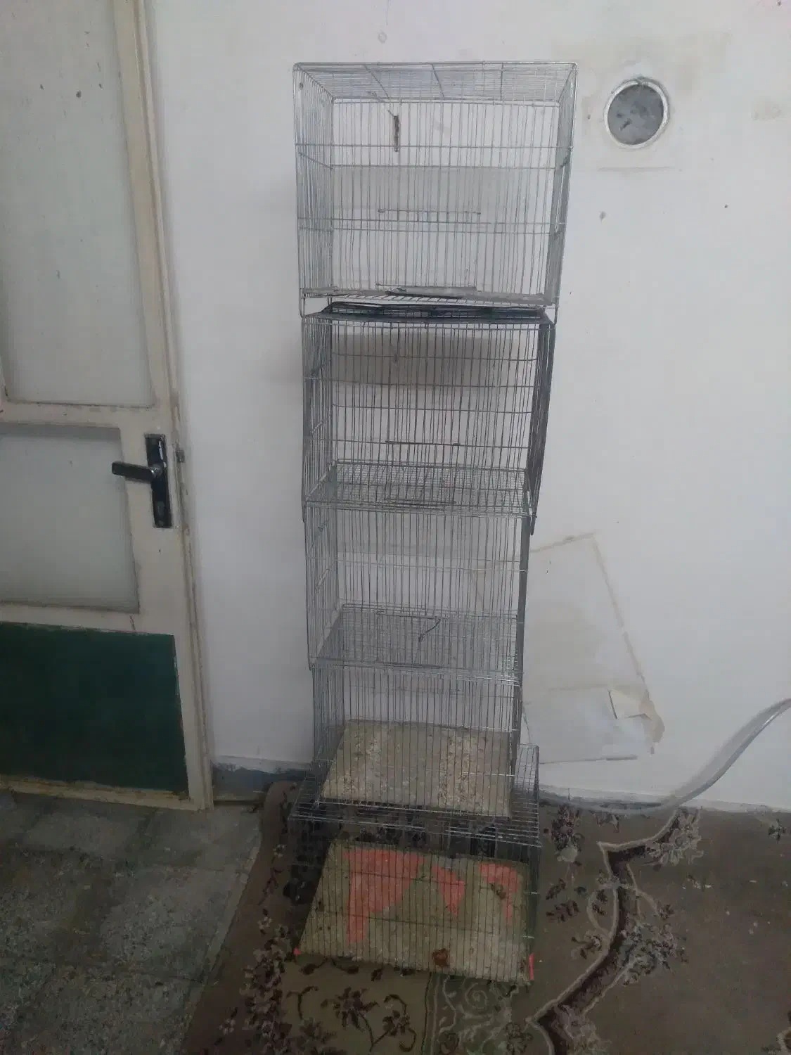 قفس قناری کوچک دانه ای۱۰۰هزار|لوازم جانبی حیوانات|بروجرد, |دیوار