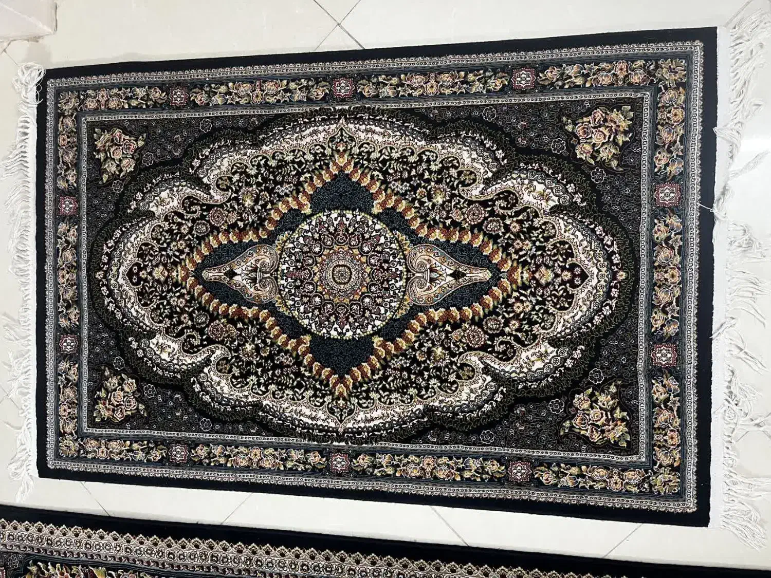 فرش و قالیچه|فرش|سمنان, |دیوار