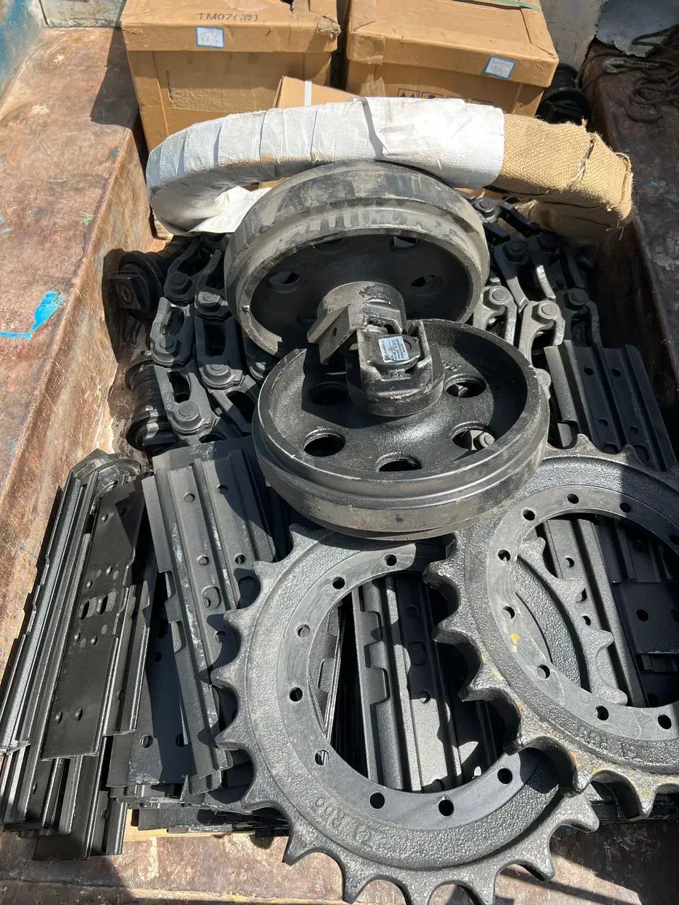 زیربندی کوماتسو|ماشین‌آلات صنعتی|بجنورد, |دیوار