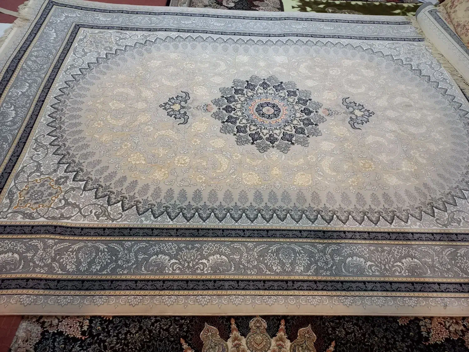 فرش ماشینی|فرش|هشتگرد, فاز ۱ مهستان|دیوار