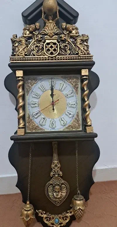 ساعت|ساعت|ملایر, |دیوار