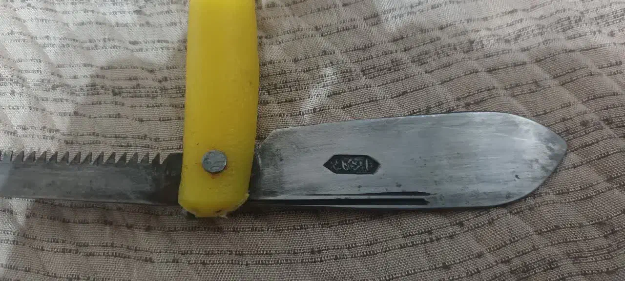 چاقو باقر کافی|کلکسیون اشیاء عتیقه|مبارکه, |دیوار