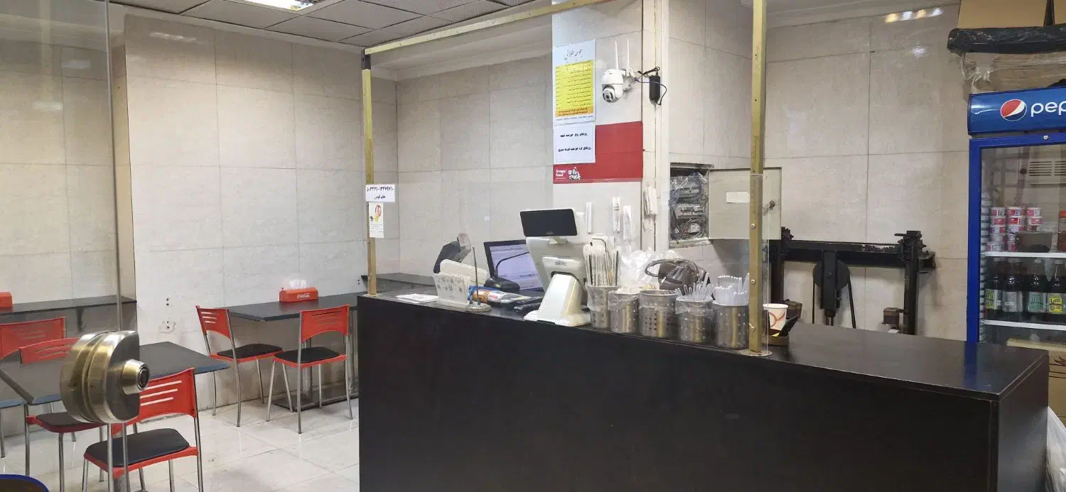 صندوقدار رستوران خانم|استخدام خدمات فروشگاه و رستوران|تهران, فلسطین (میدان انقلاب)|دیوار