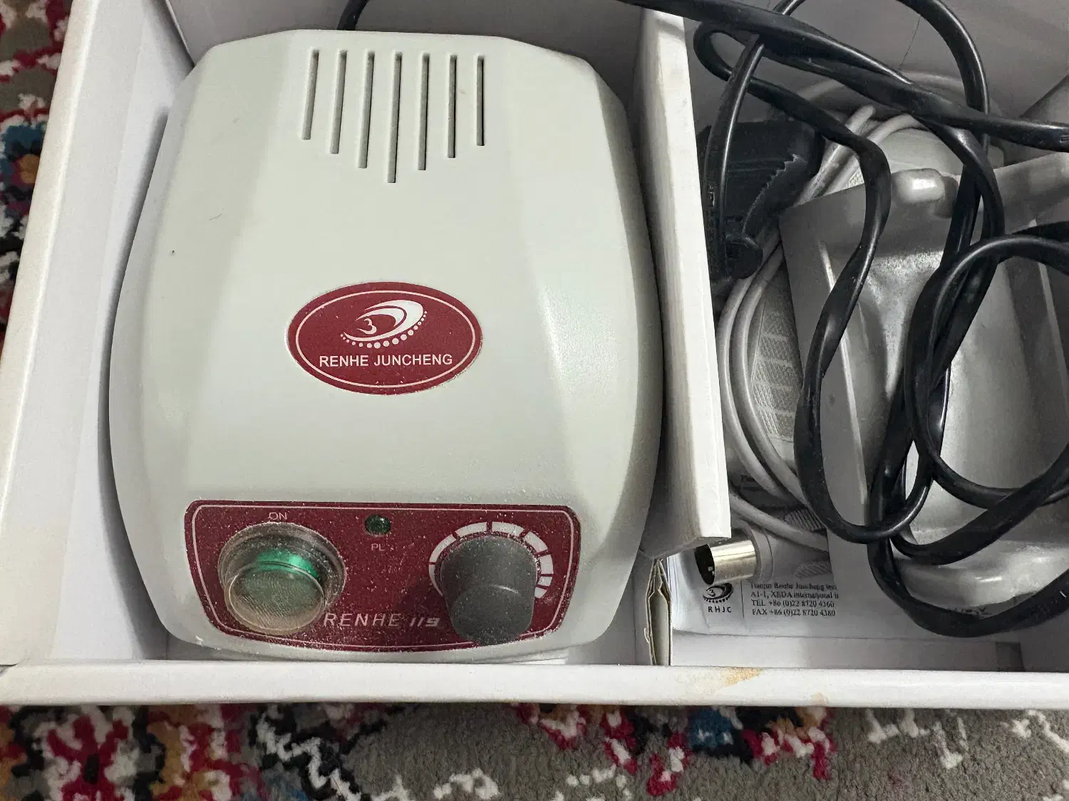 وسایل ناخن در حد نو|آرایشگاه و سالن‌های زیبایی|اصفهان, جلالیه|دیوار