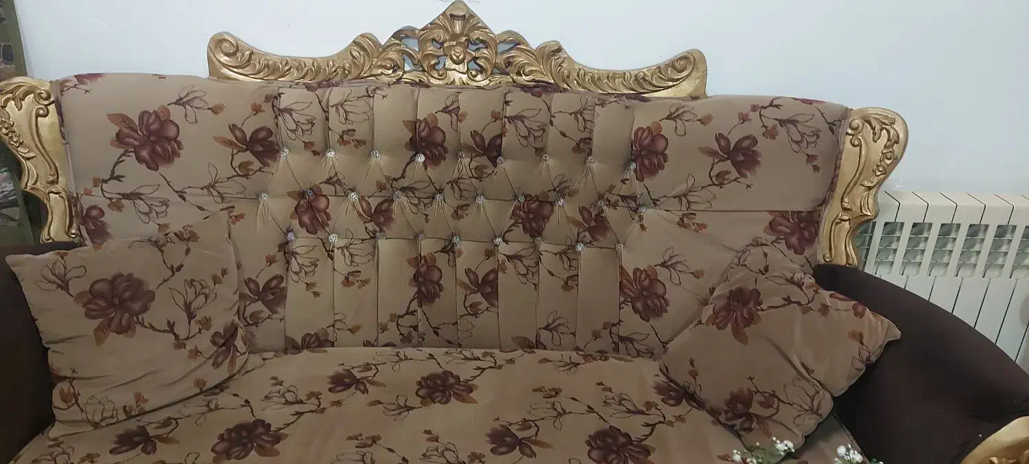 مبل ۷ نفره سالم و تمیز|مبلمان خانگی و میز عسلی|بندر انزلی, لیچارگی حسن رود|دیوار