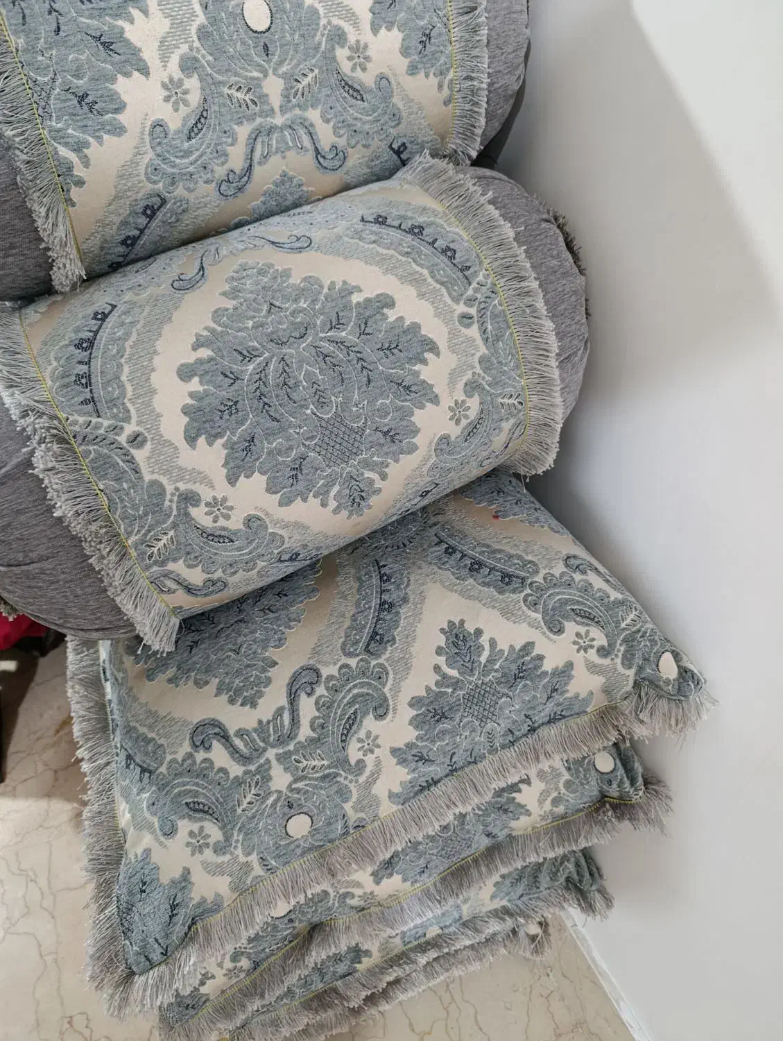 ۸ عدد پشتی و ۸ عدد خفتی|پشتی|بوشهر, |دیوار