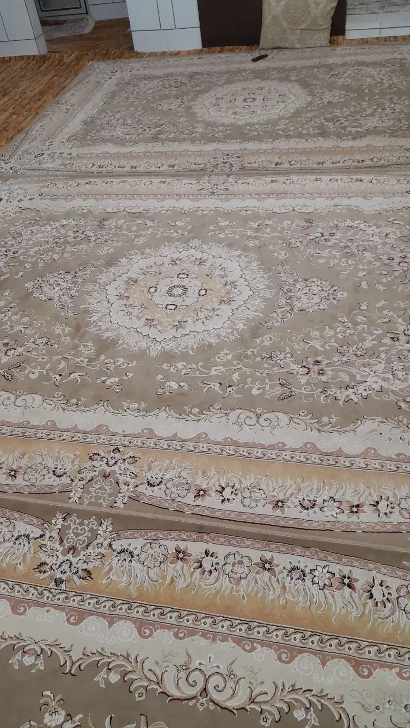 سه تخته فرش گردویی|فرش|الیگودرز, |دیوار