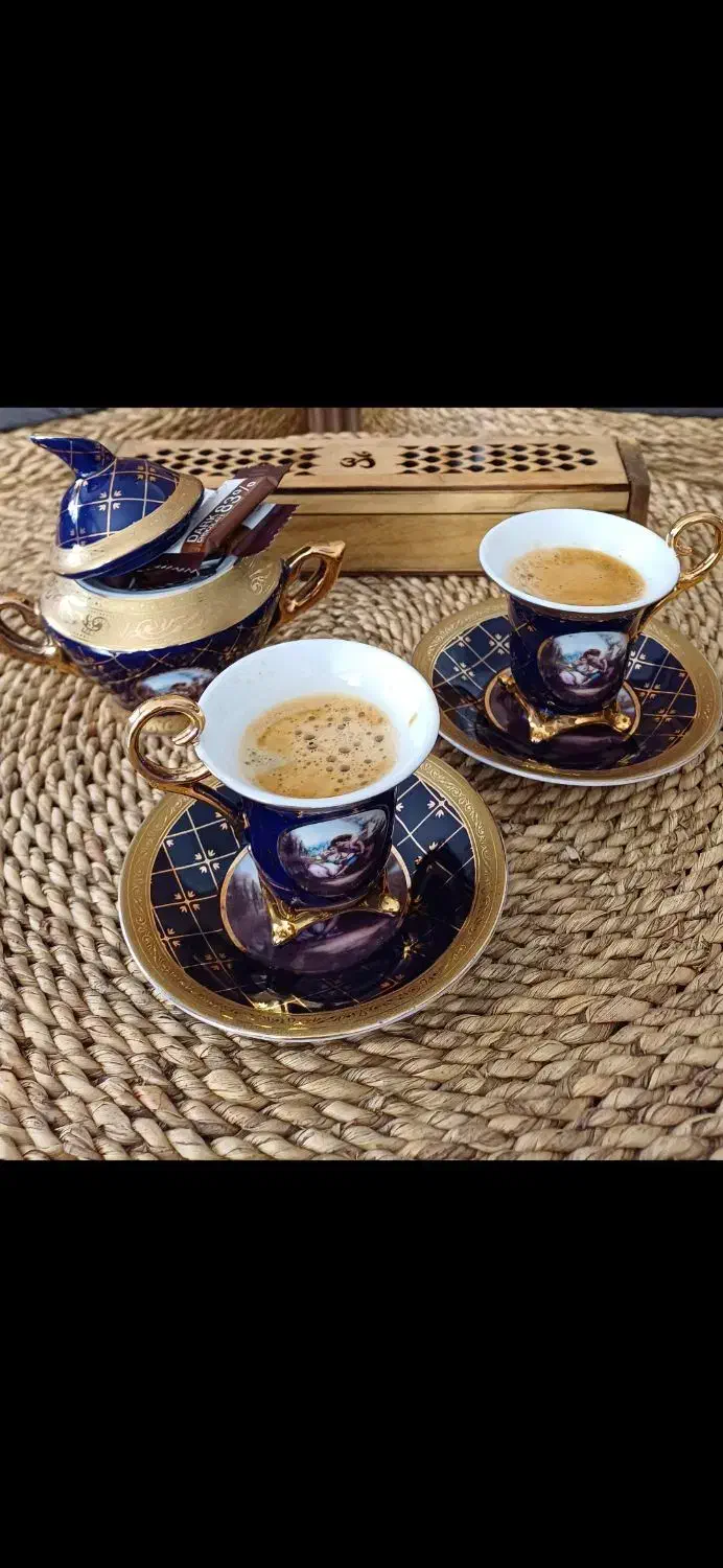 قهوه خوری لیلی و مجنون|کلکسیون اشیاء عتیقه|کرمانشاه, |دیوار