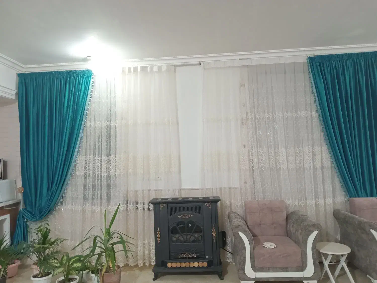 پرده|پرده، رانر، رومیزی|زبرخان, |دیوار