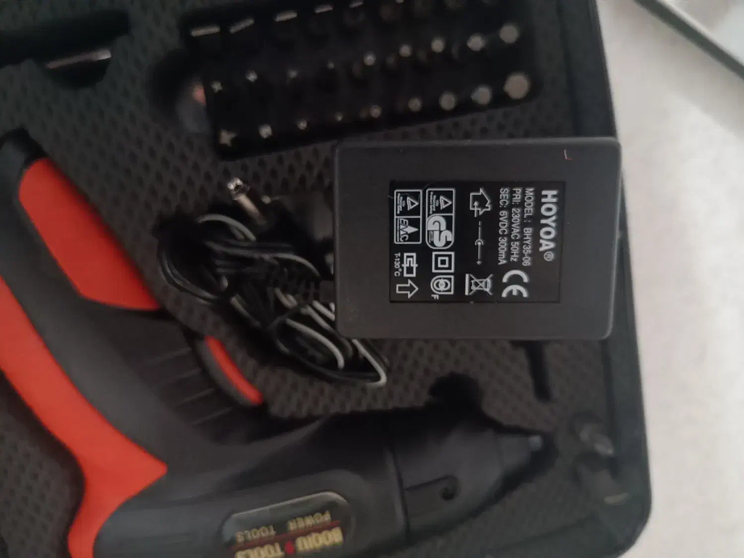 دریل شارژی با حدود ۳۰ سری پیچ گوشتی|ابزارآلات|کرج, شهرک بنفشه|دیوار