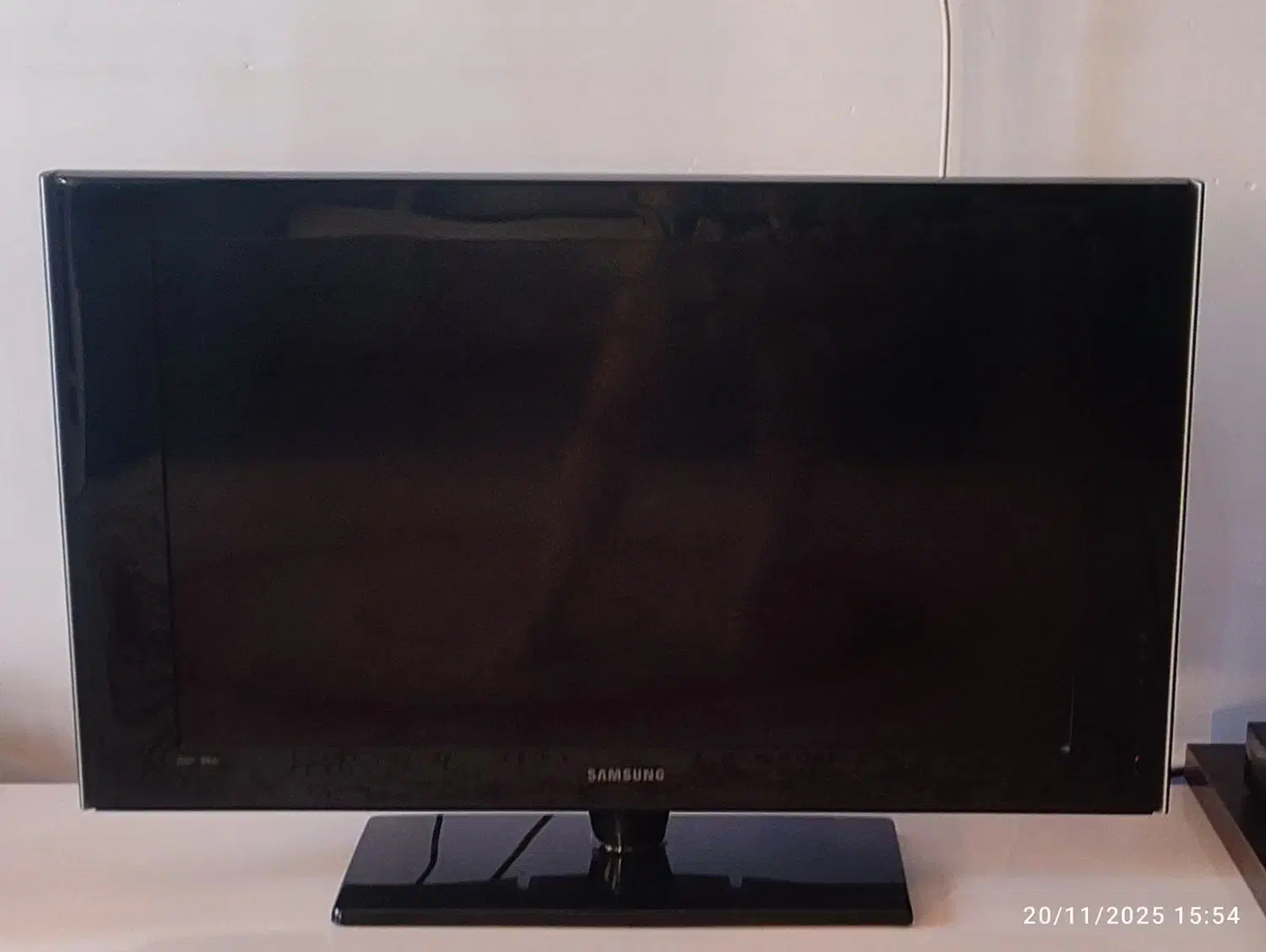 تلویزیون ۴۲ اینچ|تلویزیون و پروژکتور|قائم‌شهر, |دیوار