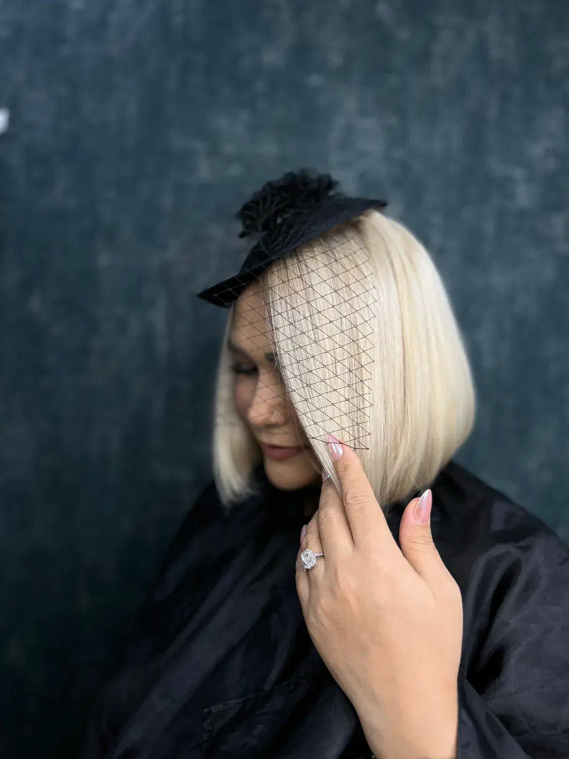 تخفیف ویژه رنگ و لایت و انواع تراپی احیا و صافی مو|خدمات آرایشگری و زیبایی|رشت, گلسار|دیوار