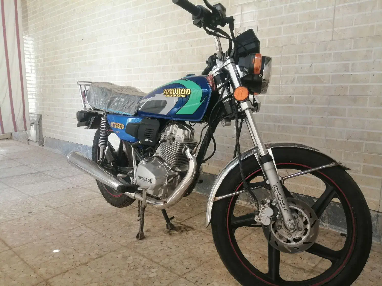 موتور 125 زمرد کویر|موتورسیکلت|کاشان, کارگر|دیوار