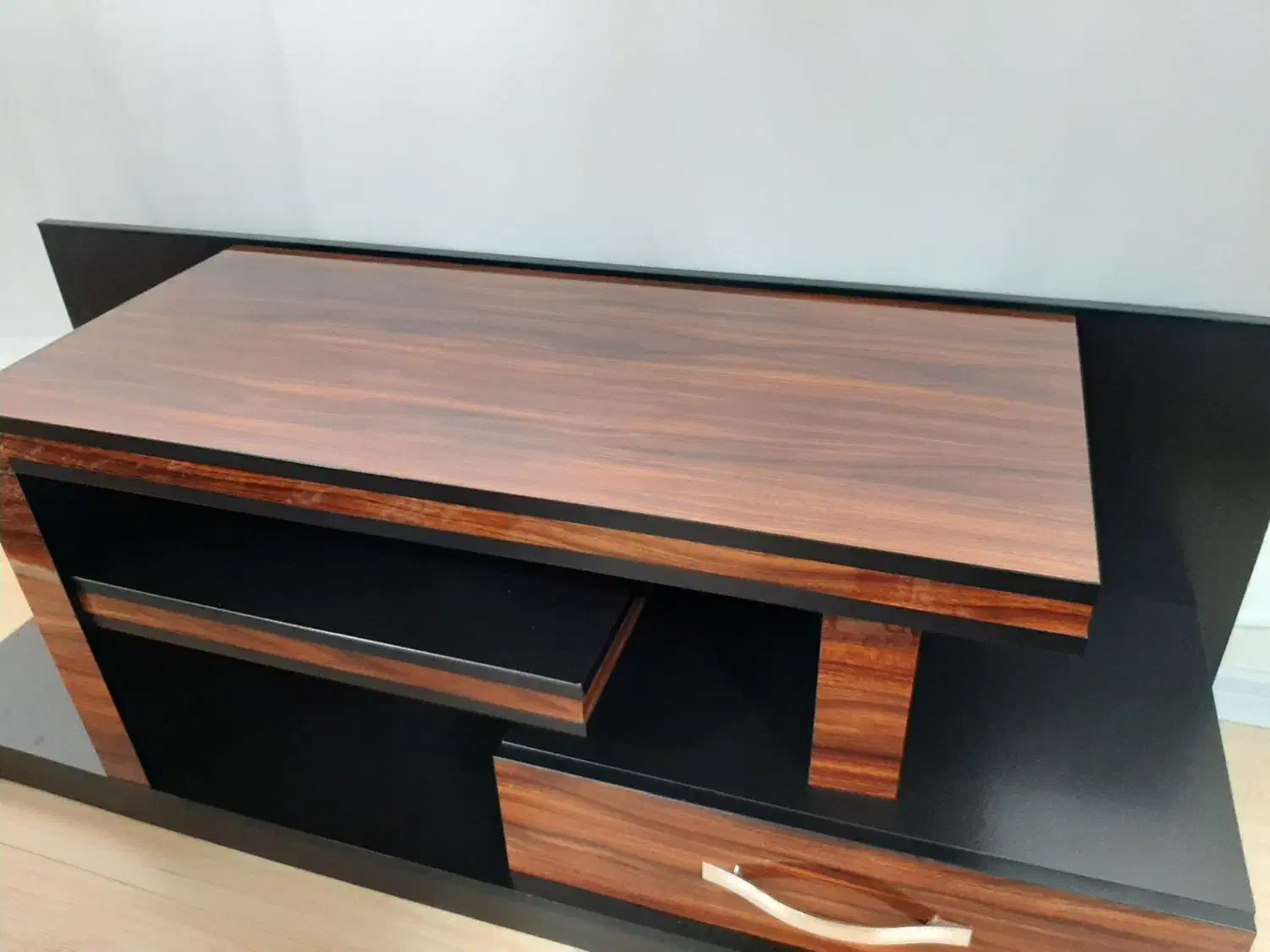 فروش میز تلویزیون هایگلاس|میز تلویزیون|ارومیه, |دیوار