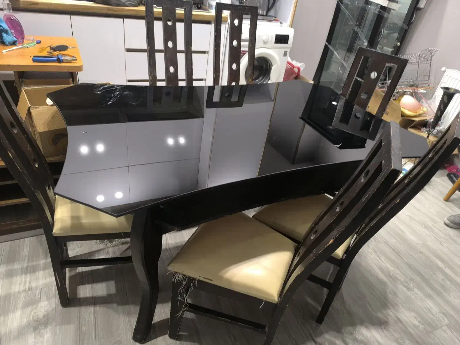 میز ناهار خوری|میز و صندلی غذاخوری|شیراز, کوشک میدان|دیوار