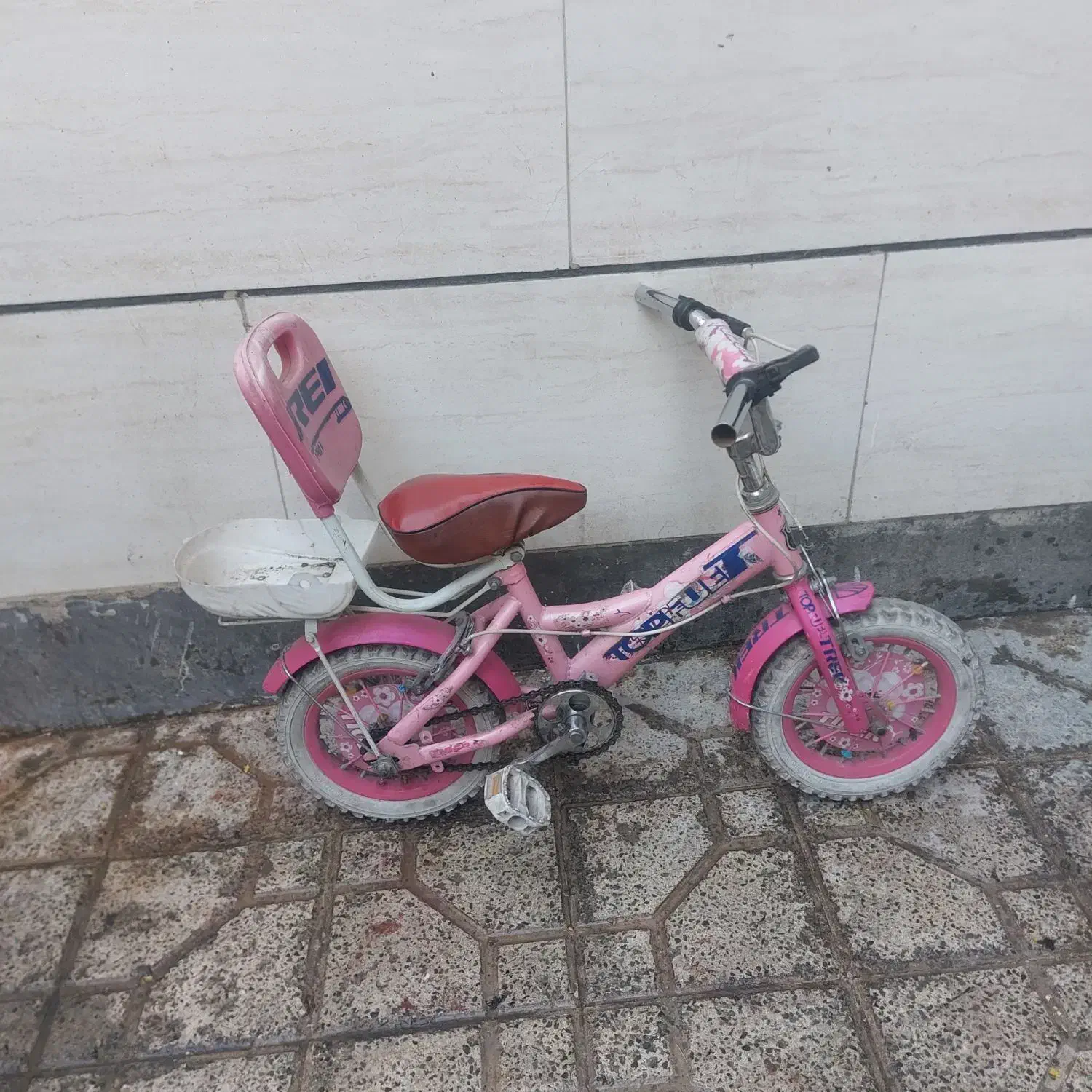 دوچرخه ۱۲ لاستیک عقب خرابه|دوچرخه، اسکیت، اسکوتر|محمدشهر, محمدشهر|دیوار