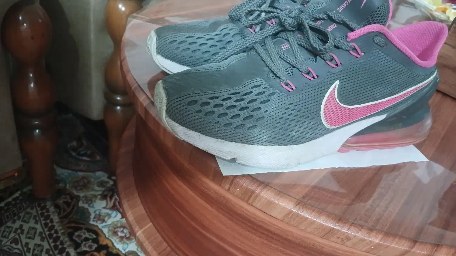 کفش|کیف، کفش، کمربند|سقز, |دیوار