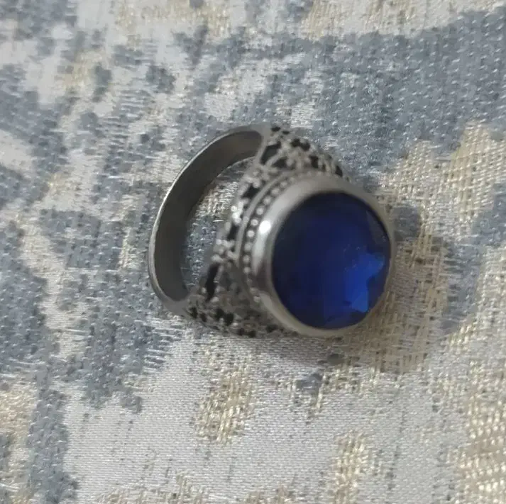 انگشتر (کلکوانه)|جواهرات|جوانرود, |دیوار