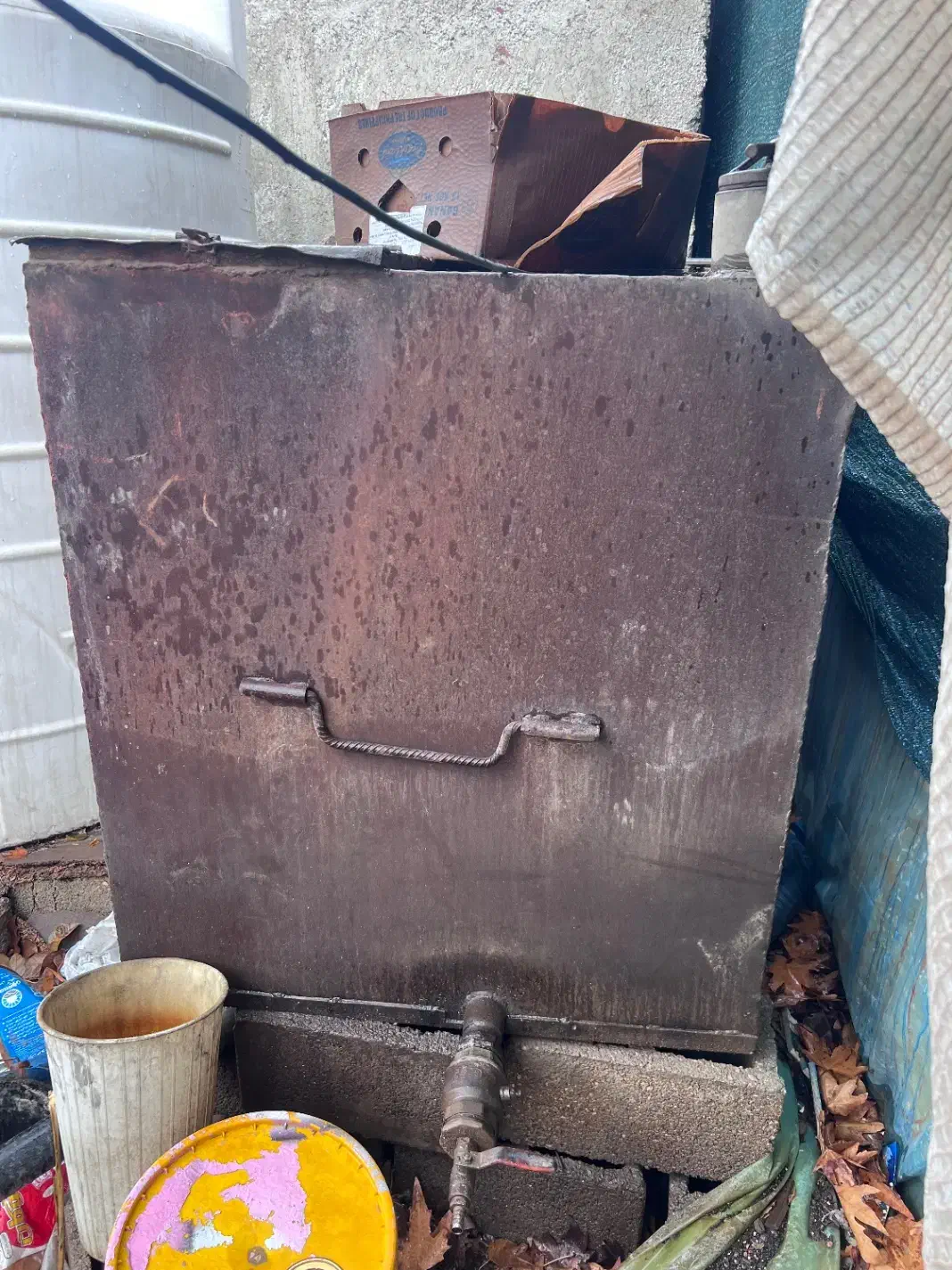 مخزن ۲۰۰۰ لیتری فلزی|مصالح و تجهیزات ساختمان|شیراز, فرهنگ شهر|دیوار