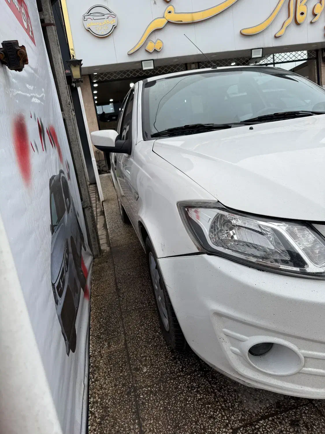 ساینا مدل۹۸|خودرو سواری و وانت|لاهیجان, بازکیاگوراب|دیوار