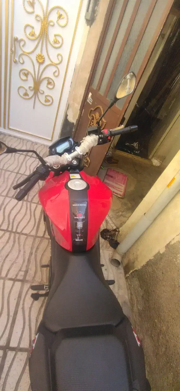 بنلی250تک سیلندر 1402|موتورسیکلت|اسلامشهر, شهرک امام حسین (میان آباد)|دیوار