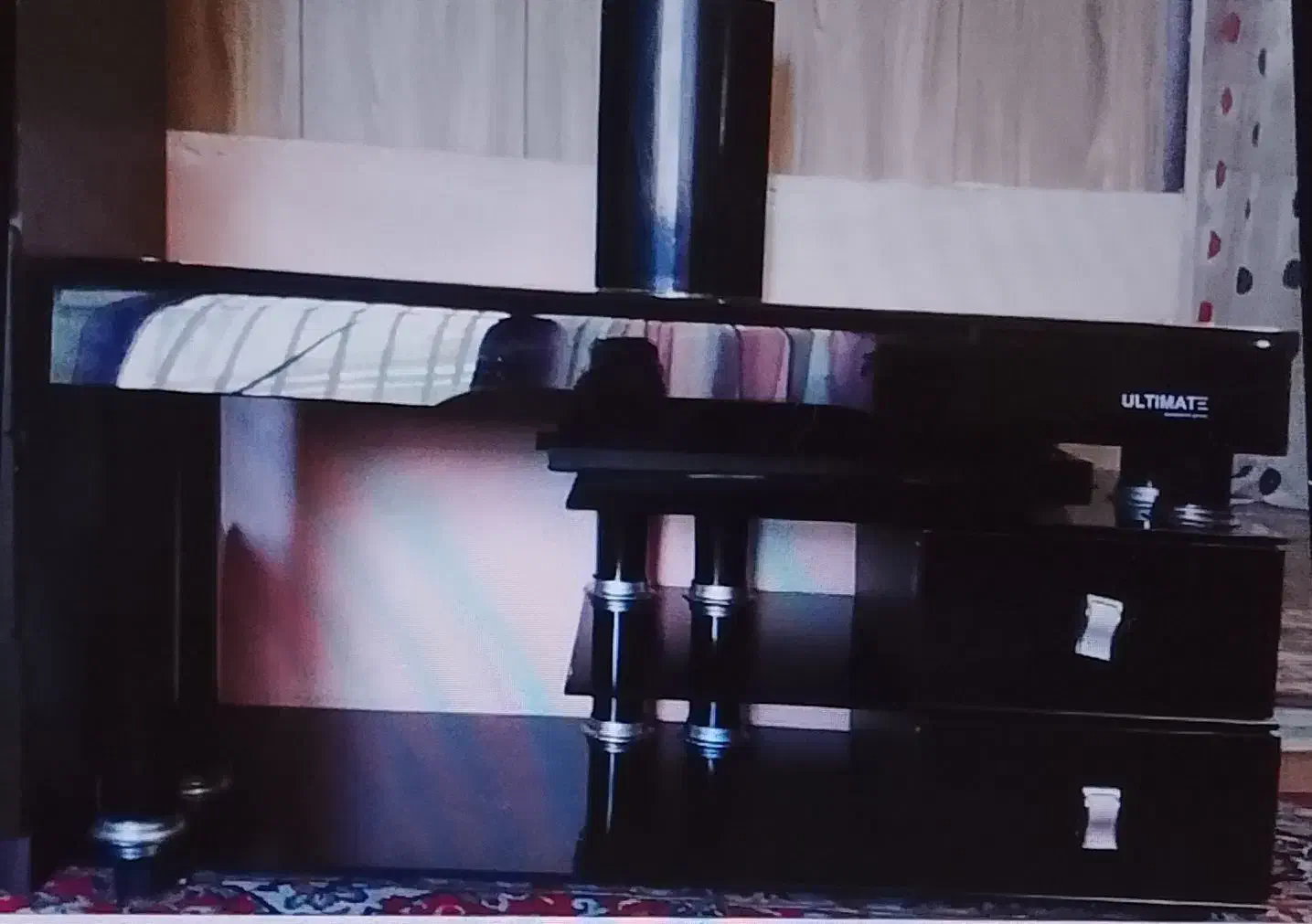 فروش میز تلویزیون شیشه ای و تلویزیون|میز تلویزیون|نشتارود, |دیوار