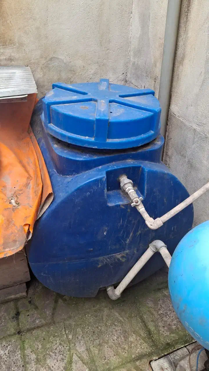 پمپ به همراه منبع آب|مصالح و تجهیزات ساختمان|رشت, معلولین|دیوار